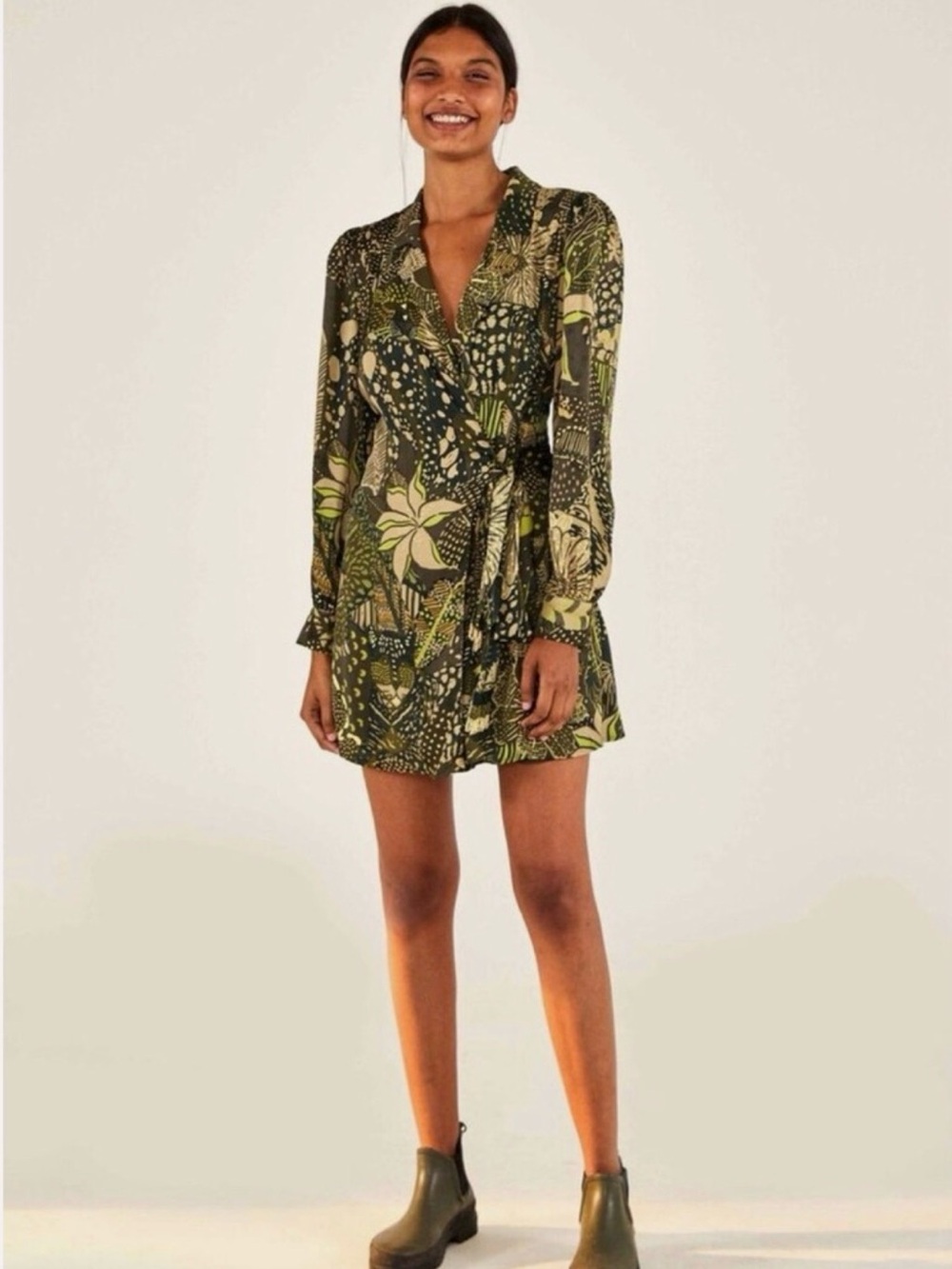 Farm Rio Green Floral Wrap Dress - Lightweight Long-Sleeve | Size Large